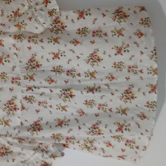 Zara Kids Shirts & Tops Zara Girl White Color Floral Fabric Puff